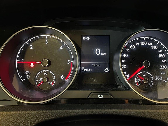 Volkswagen Golf VII 20 of 30