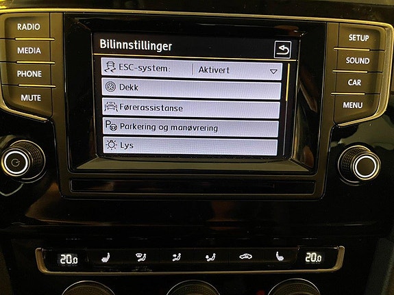 Volkswagen Golf VII 15 of 30