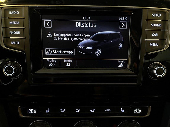 Volkswagen Golf VII 14 of 30