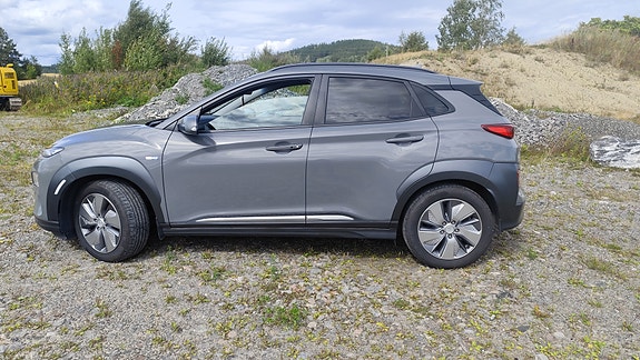 Hyundai Kona 9 of 17