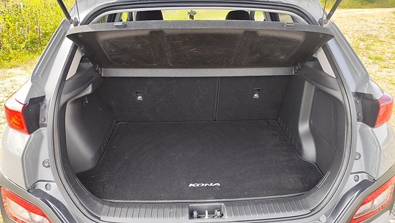 Hyundai Kona 12 of 17