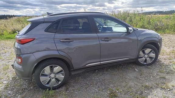 Hyundai Kona 6 of 17