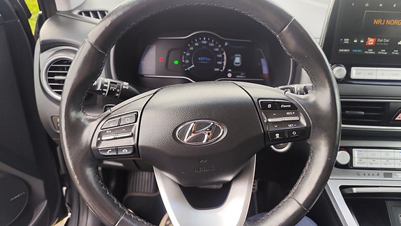 Hyundai Kona 14 of 17