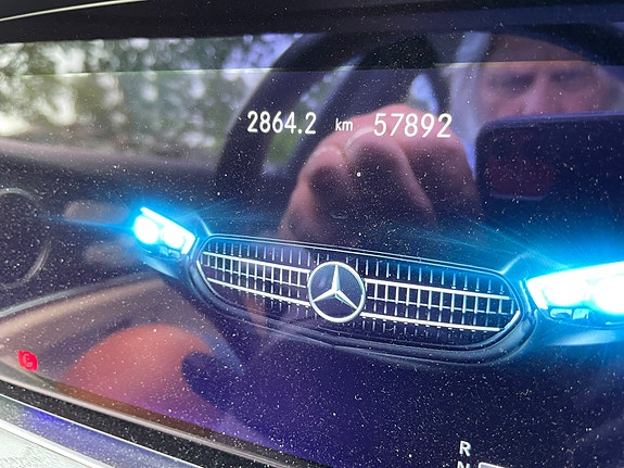 Mercedes-Benz E400 d 19 of 27