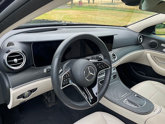 Mercedes-Benz E400 d 13 of 27