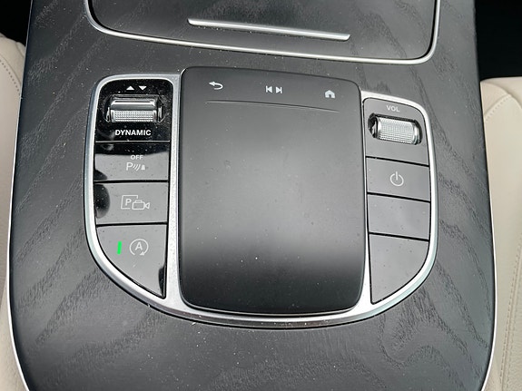 Mercedes-Benz E400 d 16 of 27