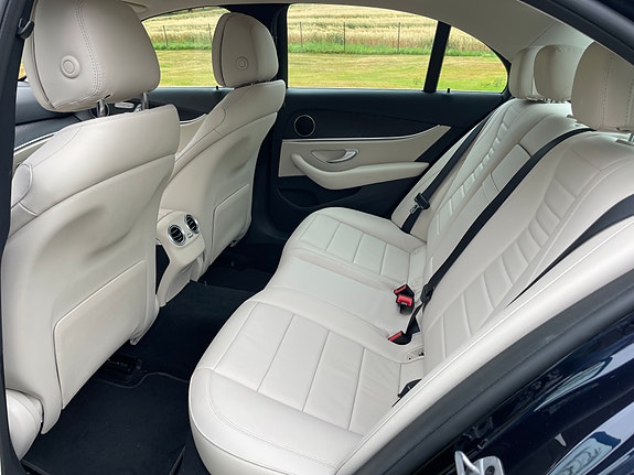 Mercedes-Benz E400 d 11 of 27