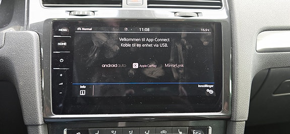Volkswagen e-Golf VII 14 of 23