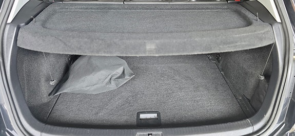 Volkswagen e-Golf VII 20 of 23