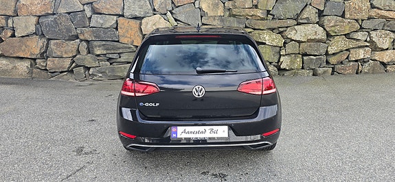 Volkswagen e-Golf VII 6 of 23