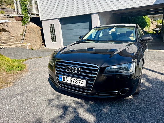 Audi A8 20 of 22