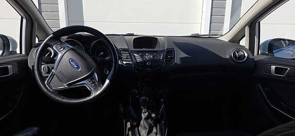 Ford Fiesta 22 of 25