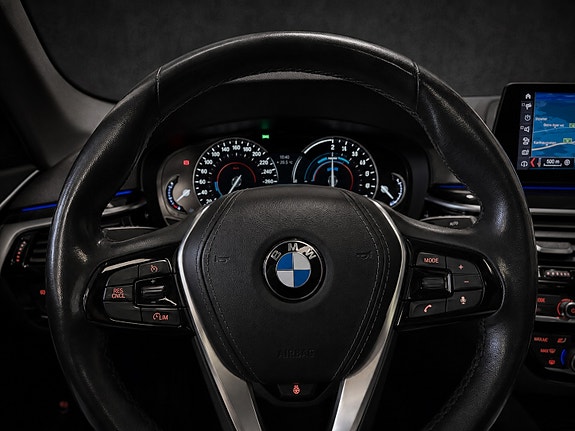 BMW 530e 17 of 22