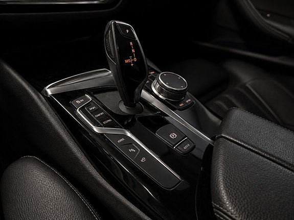 BMW 530e 16 of 22