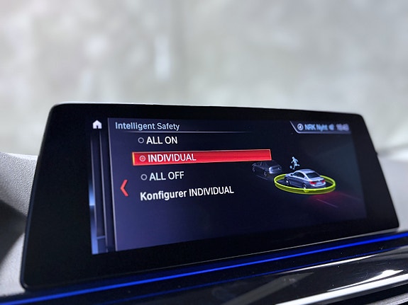 BMW 530e 15 of 22