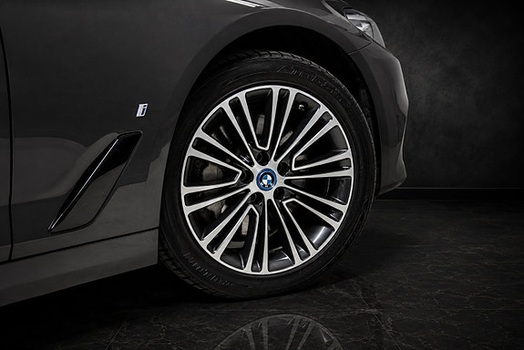 BMW 530e 22 of 22