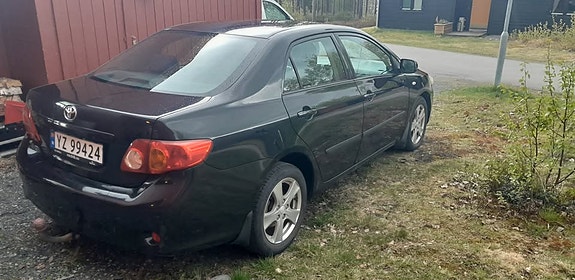 Toyota Corolla 4 of 9