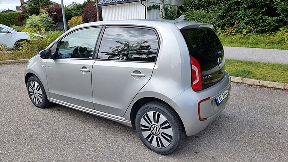 Volkswagen e-Up! 3 of 21