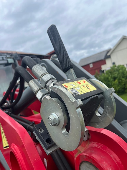 Weidemann 4080 9 of 11