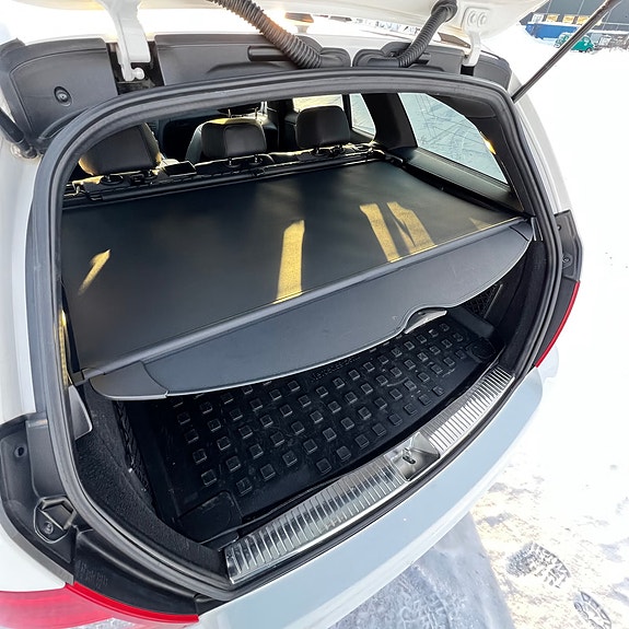 Mercedes-Benz C220 d 10 of 18