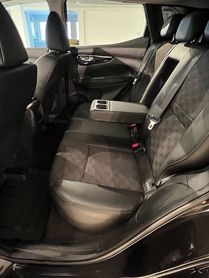Nissan Qashqai 24 of 28