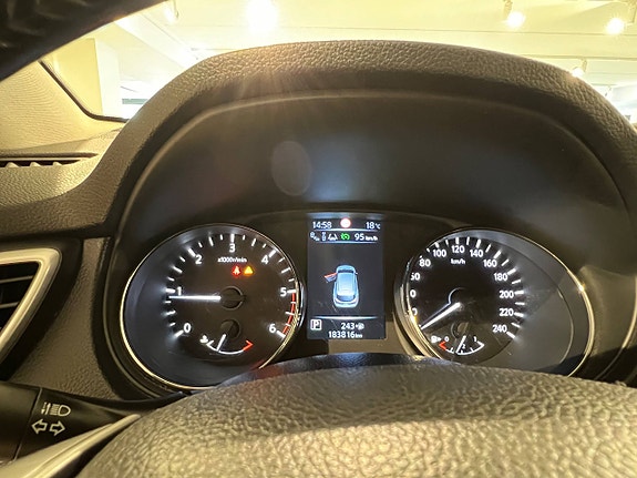Nissan Qashqai 13 of 28