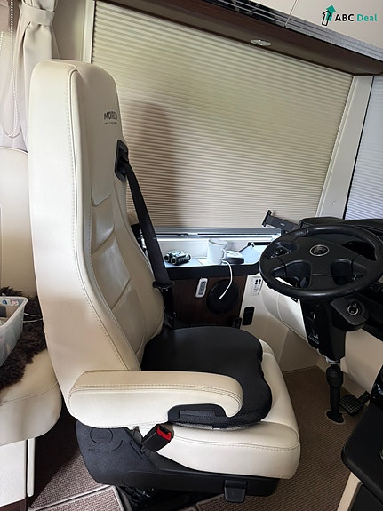 Morelo EMPIRE 90 L 27 of 30