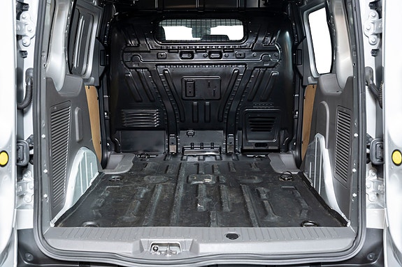 Ford Transit Connect 25 of 28