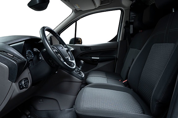 Ford Transit Connect 23 of 28