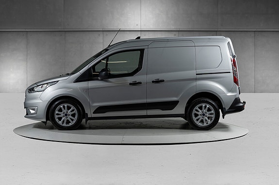 Ford Transit Connect 9 of 28