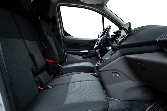 Ford Transit Connect 28 of 28
