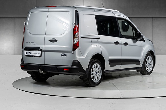 Ford Transit Connect 3 of 28