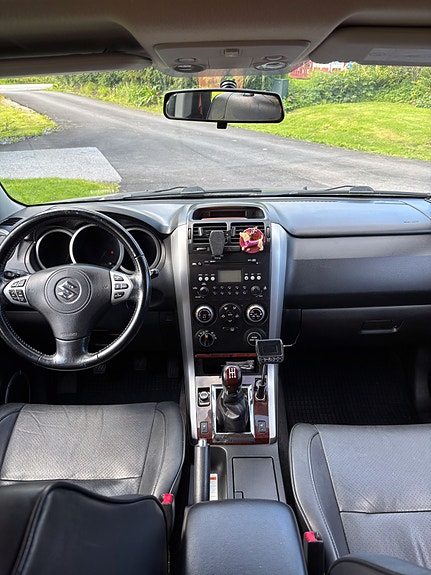 Suzuki Grand Vitara 6 of 10