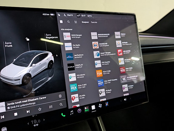 Tesla Model Y 13 of 23
