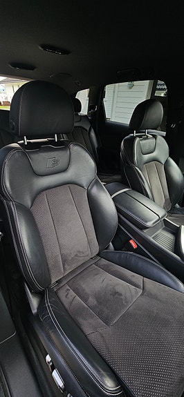 Audi Q7 4 of 7