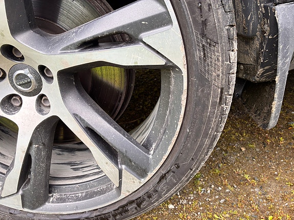 Volvo XC90 8 of 13