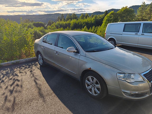 Volkswagen Passat 3 of 6