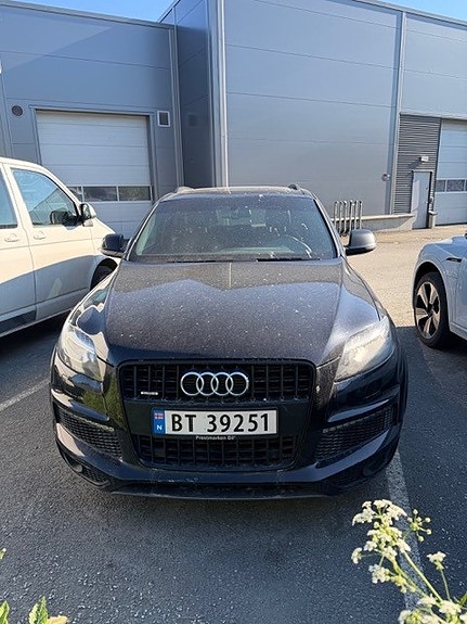 Audi Q7 8 of 9