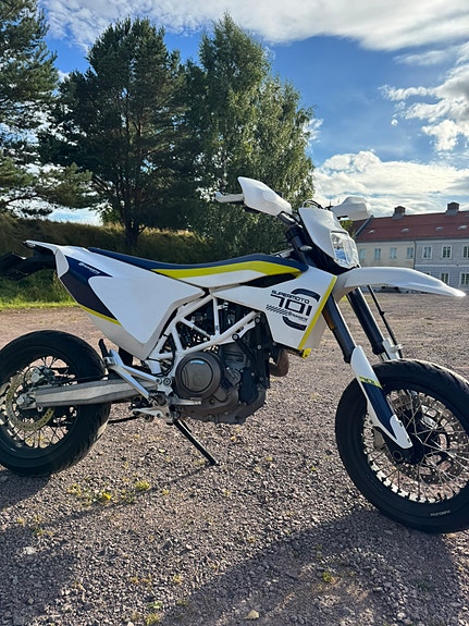 Husqvarna FE 701 19 of 30