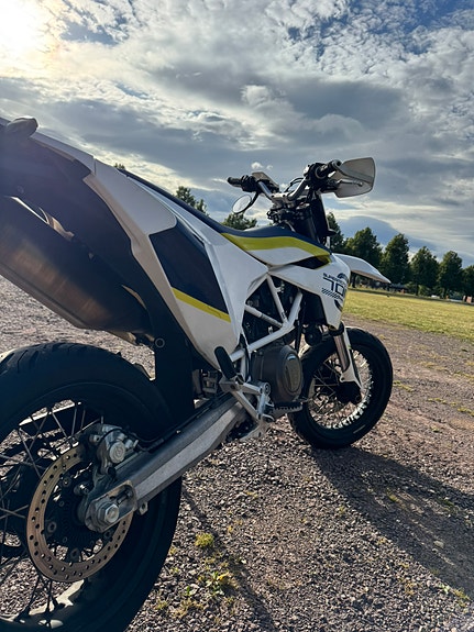 Husqvarna FE 701 18 of 30