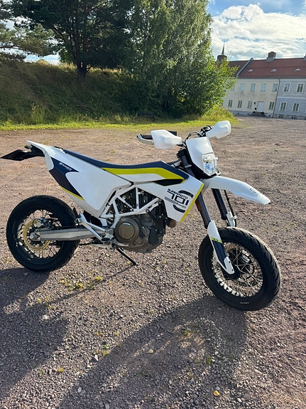 Husqvarna FE 701 17 of 30