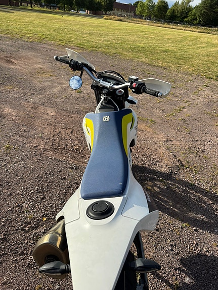 Husqvarna FE 701 14 of 30