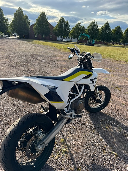 Husqvarna FE 701 16 of 30
