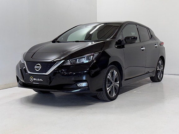 Nissan Leaf 4 of 5