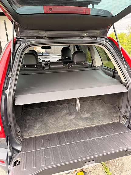 Volvo XC90 15 of 18