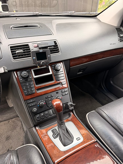 Volvo XC90 12 of 18