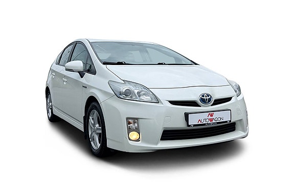 Toyota Prius 2 of 30