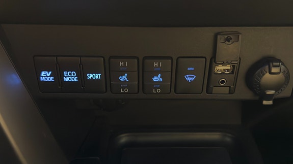 Toyota RAV4 26 of 30