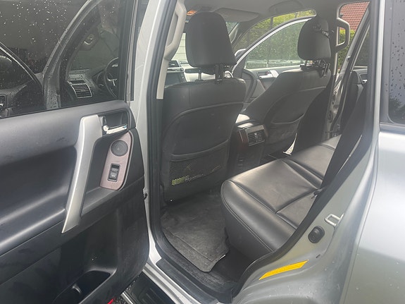 Toyota Land Cruiser 10 of 11
