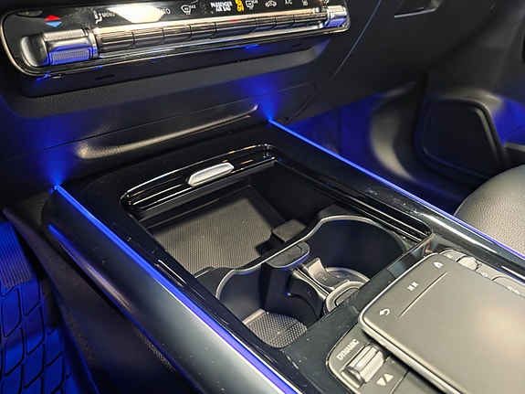Mercedes-Benz EQA250 25 of 30